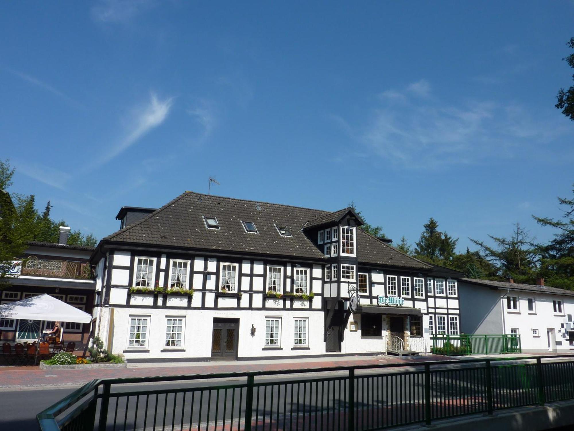 Akzent Hotel Zur Wasserburg - Hotel Garni Bed & Breakfast Harpstedt Eksteriør bilde