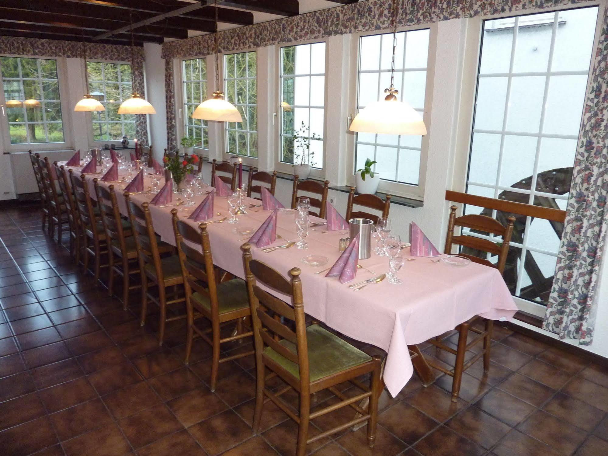 Akzent Hotel Zur Wasserburg - Hotel Garni Bed & Breakfast Harpstedt Eksteriør bilde